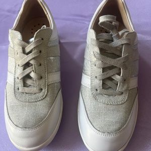 Mephisto Rebecca Sneaker White/Silver Size 6